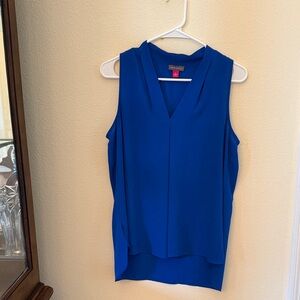 Vince Camuto blue V-Neck sleeveless top. Size small.